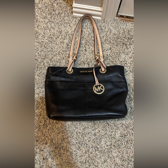 Michael Kors Tote Bag - Picture 7 of 9